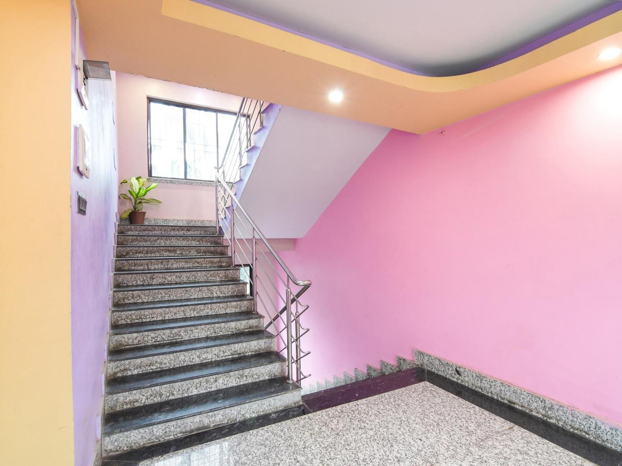 OYO 71174 Hotel Red Velvet Hugli-Chinsurah Exterior foto